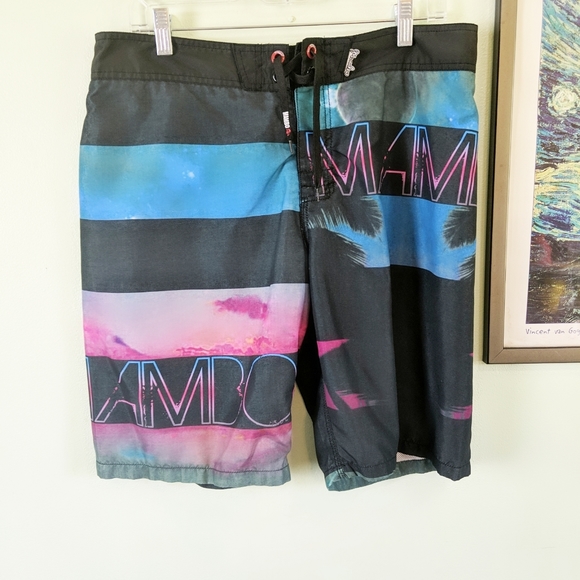 Mambo Australia Swim Trunks Size Medium - Picture 1 of 7